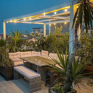 Follow The Sun - Rooftop Terrace Gasthof CTA
