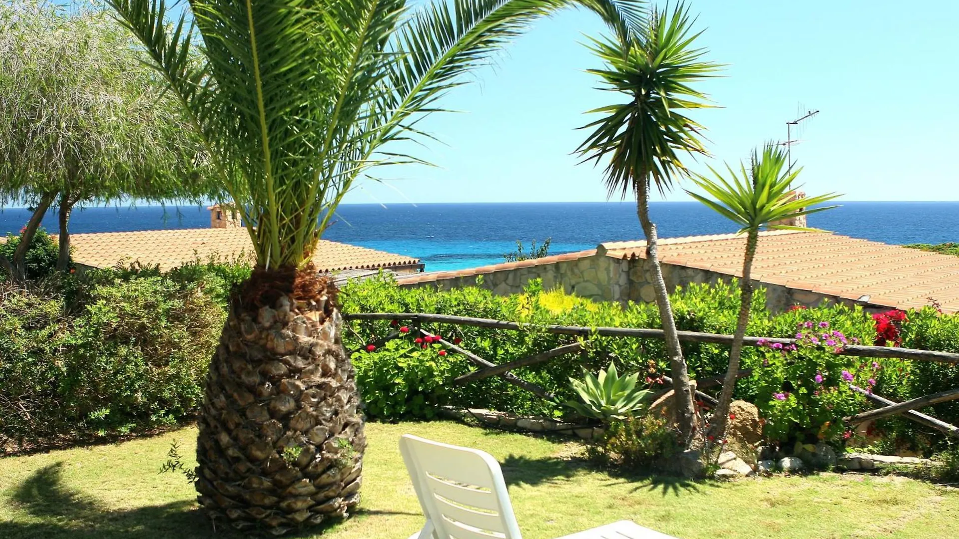 Hotel Le Residenze Di Sant'Elmo Castiadas 2*,